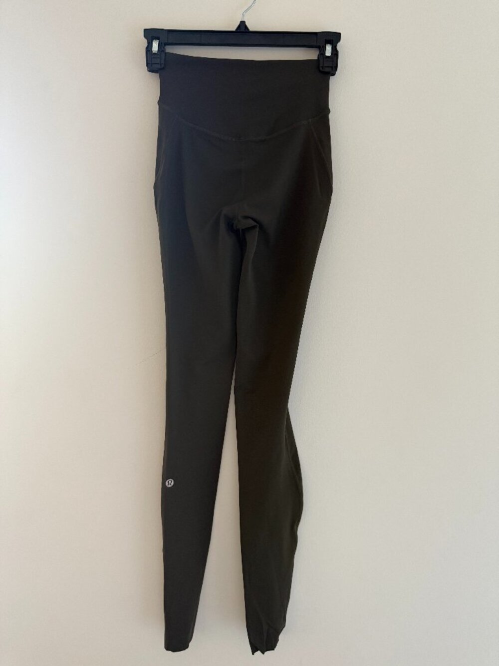 Lululemon Cargo Green Adjustable Waist Leggings Size 2